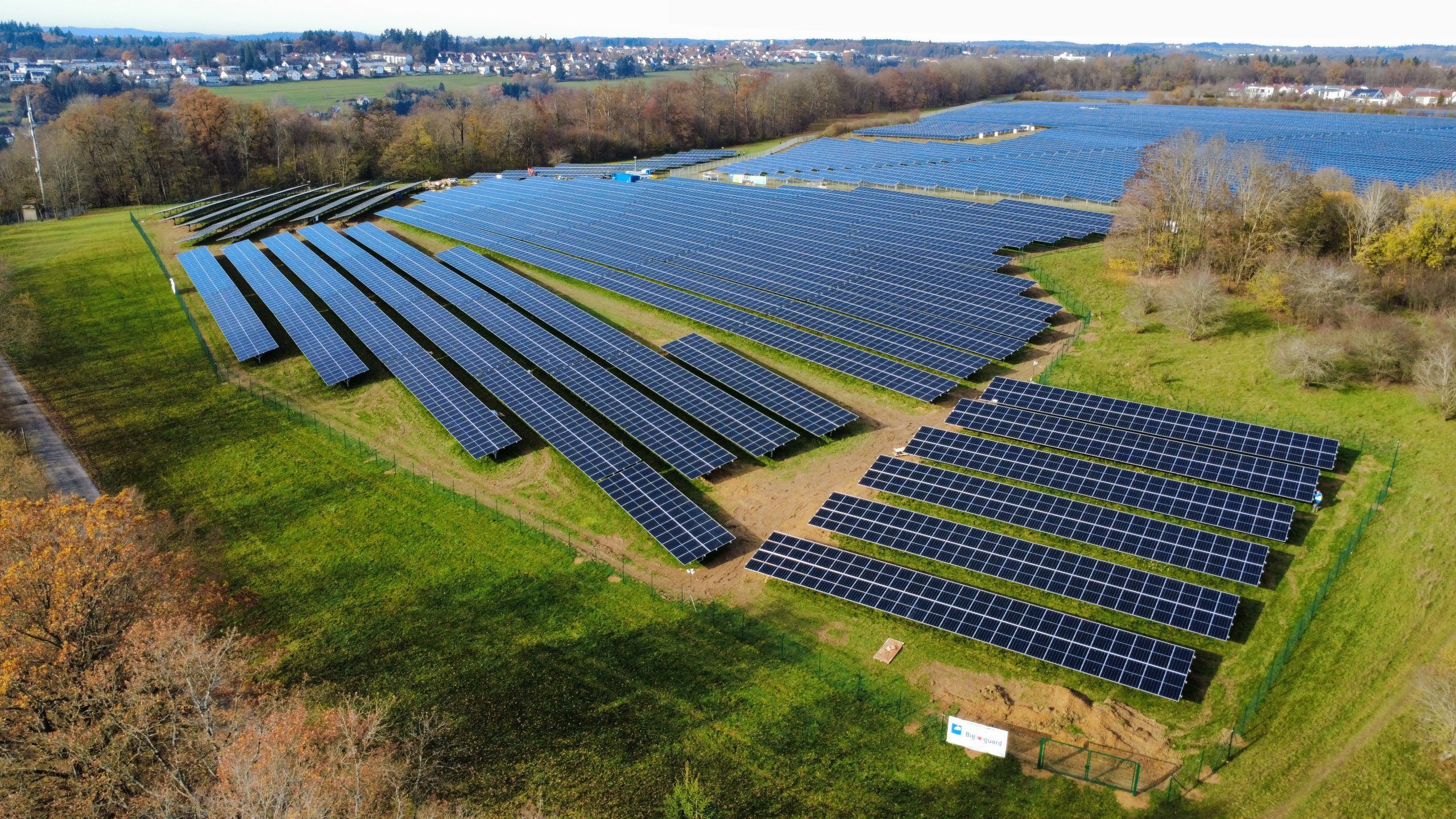 Drohnenbild Solarpark Mutlanger Heide II